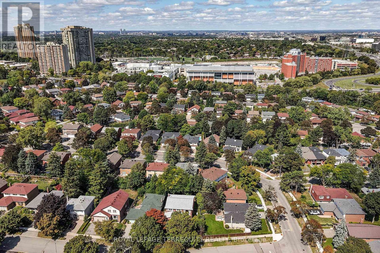 6 Tepee Court, Toronto, Ontario  M2J 3A9 - Photo 35 - C12403177