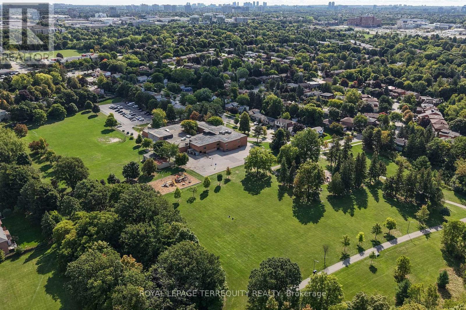 6 Tepee Court, Toronto, Ontario  M2J 3A9 - Photo 42 - C12403177