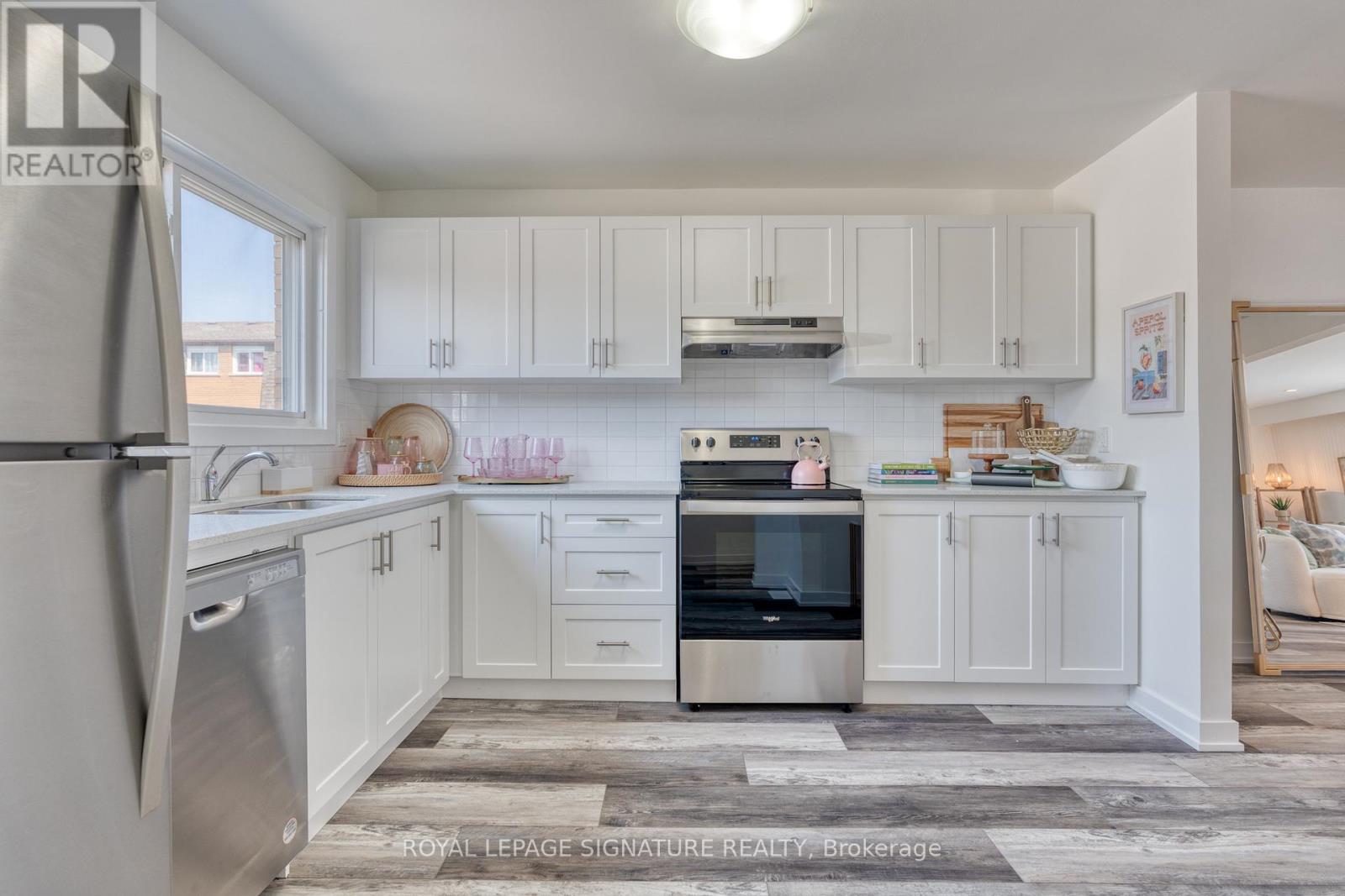UNIT 26 - 20 ANNA CAPRI DRIVE, Hamilton, Ontario