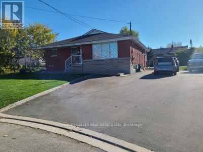 LOWER - 8 SALMOND COURT, Hamilton, Ontario
