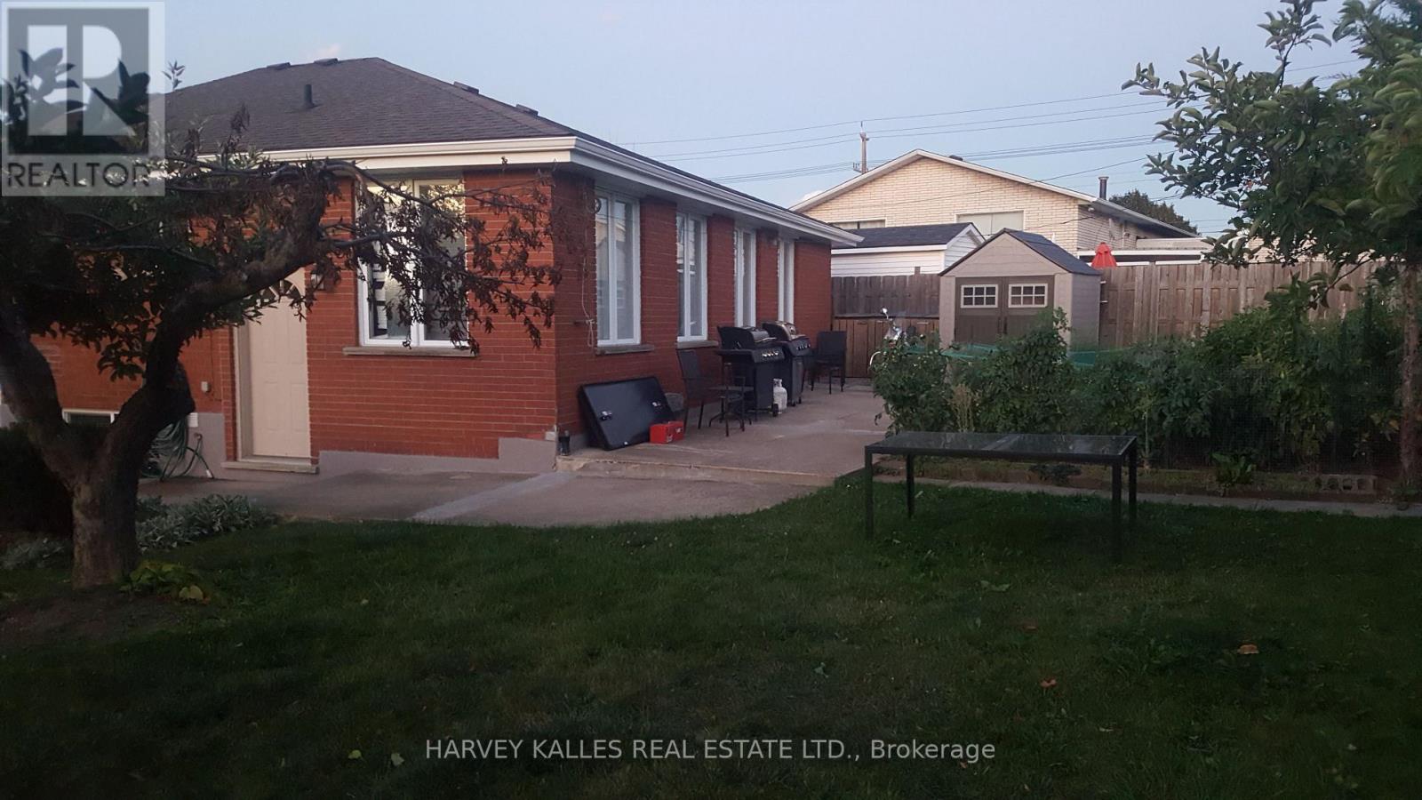 Lower - 8 Salmond Court, Hamilton, Ontario  L8T 2J7 - Photo 14 - X12427533