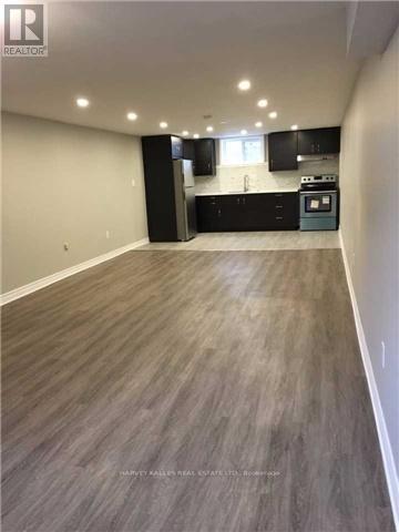 Lower - 8 Salmond Court, Hamilton, Ontario  L8T 2J7 - Photo 3 - X12427533