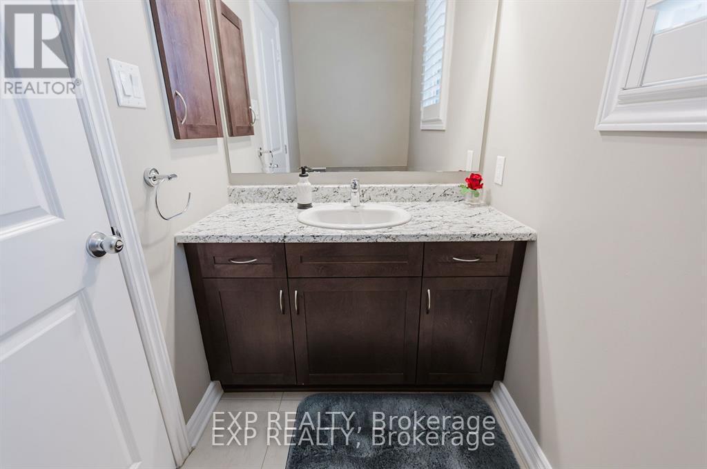 39 Clonfadda Terrace, Ottawa, Ontario  K2J 6E9 - Photo 13 - X12427573