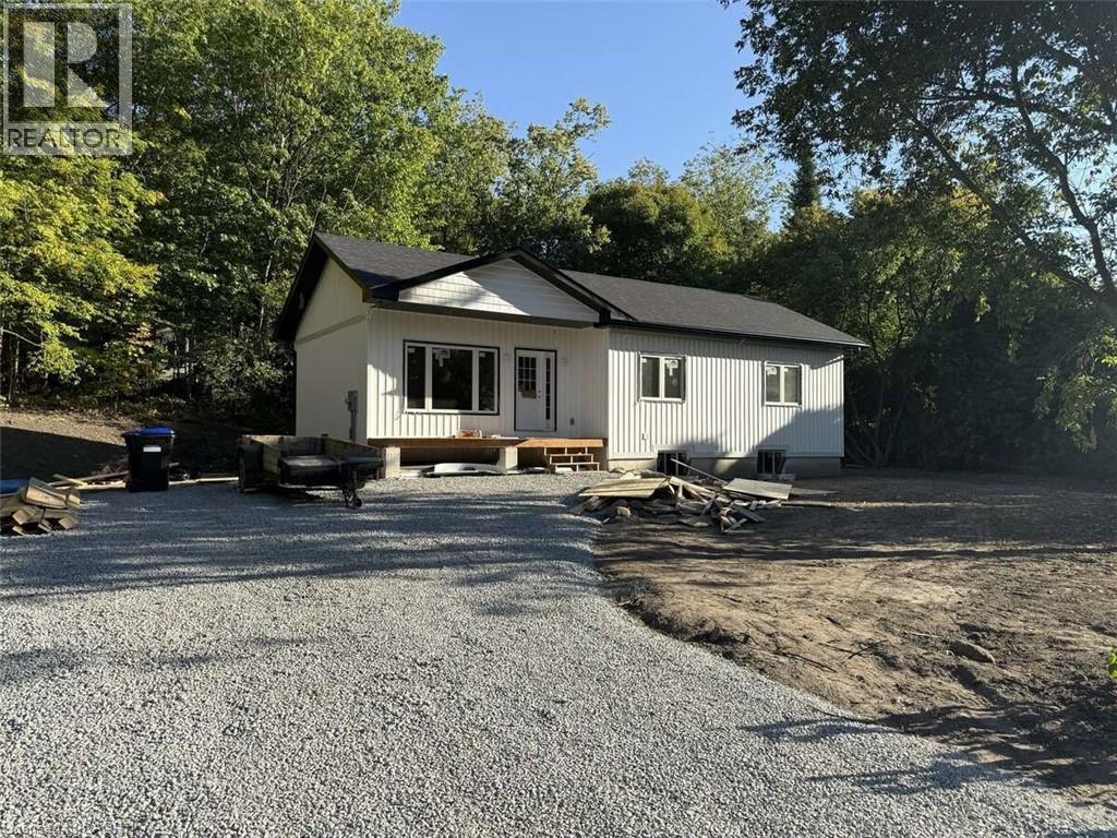 187 Albin Road, Waubaushene, Ontario  L0K 2C0 - Photo 2 - 40773808