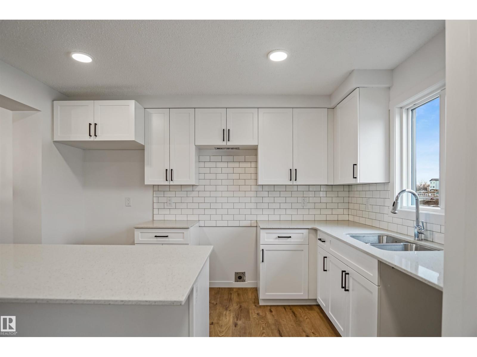 463 Aster Dr Nw, Edmonton, Alberta  T6T 2N8 - Photo 10 - E4459544