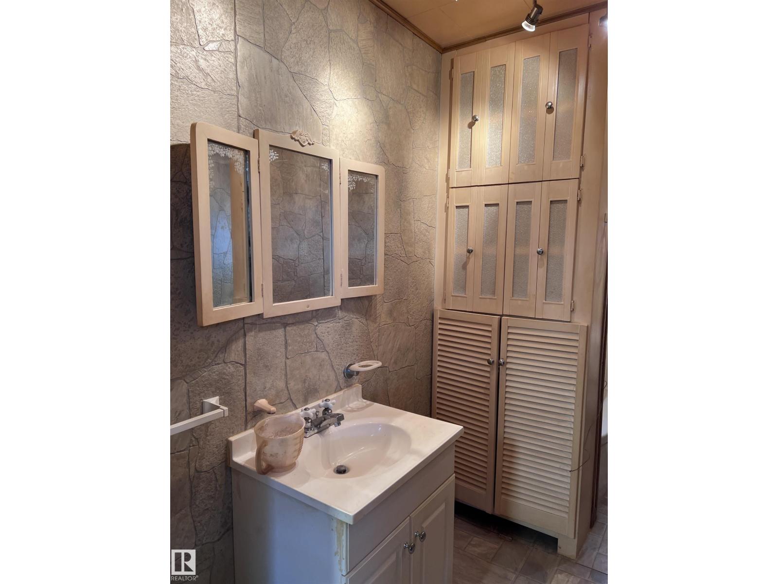 5208 51st St, Strome, Alberta  T0B 4H0 - Photo 10 - E4457895