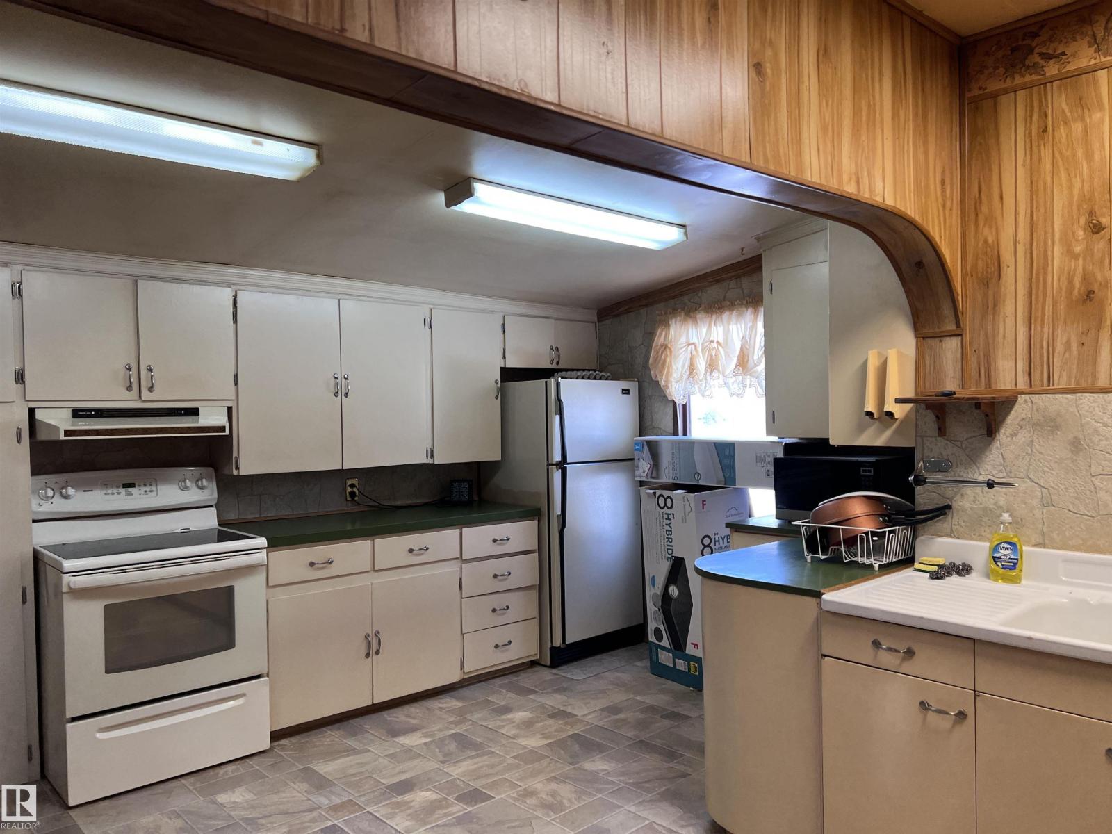 5208 51st St, Strome, Alberta  T0B 4H0 - Photo 4 - E4457895