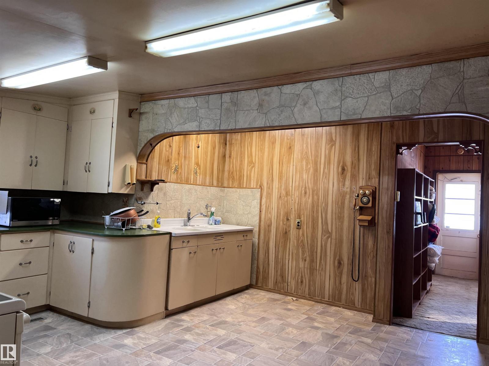 5208 51st St, Strome, Alberta  T0B 4H0 - Photo 7 - E4457895