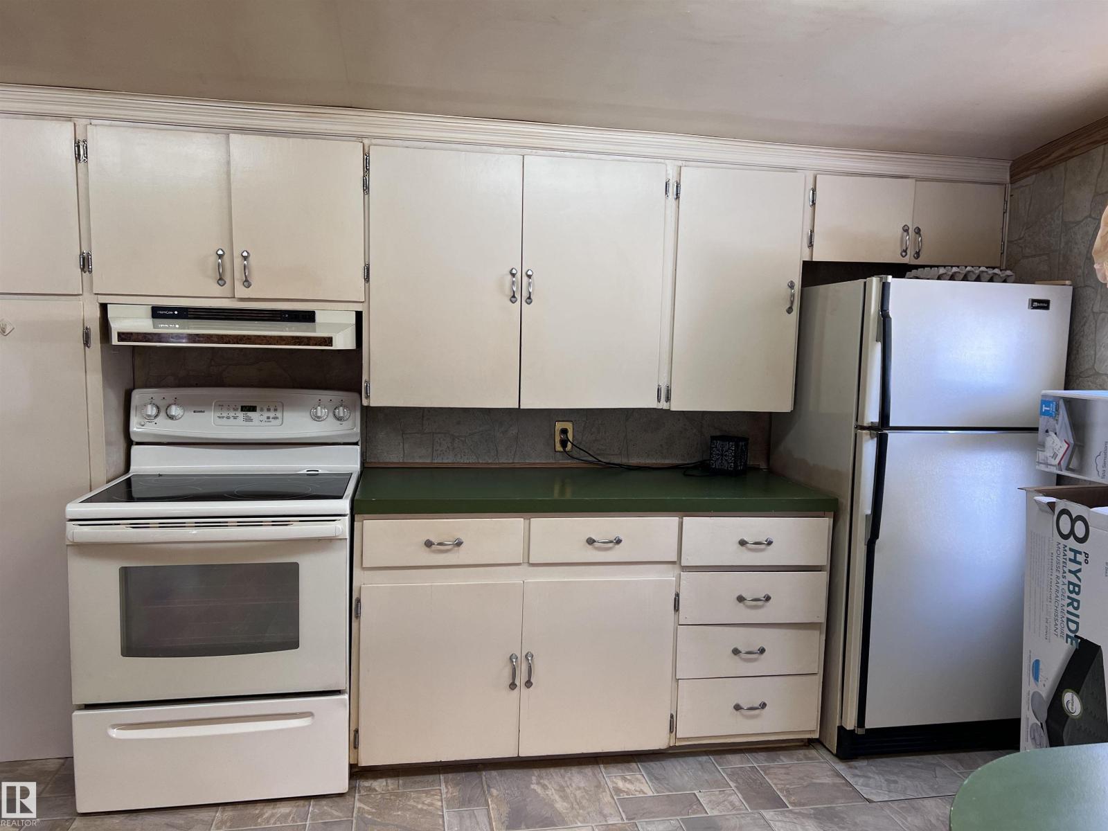 5208 51st St, Strome, Alberta  T0B 4H0 - Photo 6 - E4457895