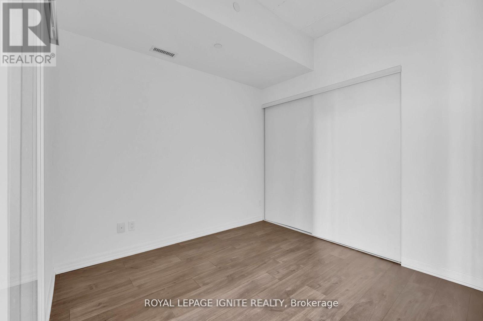 1314 - 88 Blue Jays Way, Toronto, Ontario  M5V 0L7 - Photo 17 - C12427578