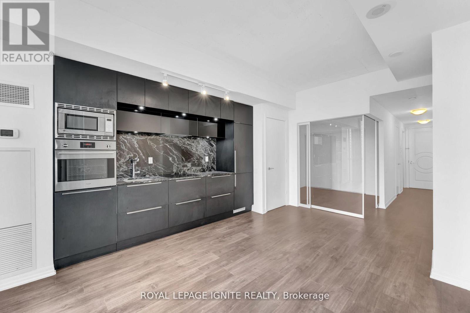 1314 - 88 Blue Jays Way, Toronto, Ontario  M5V 0L7 - Photo 23 - C12427578