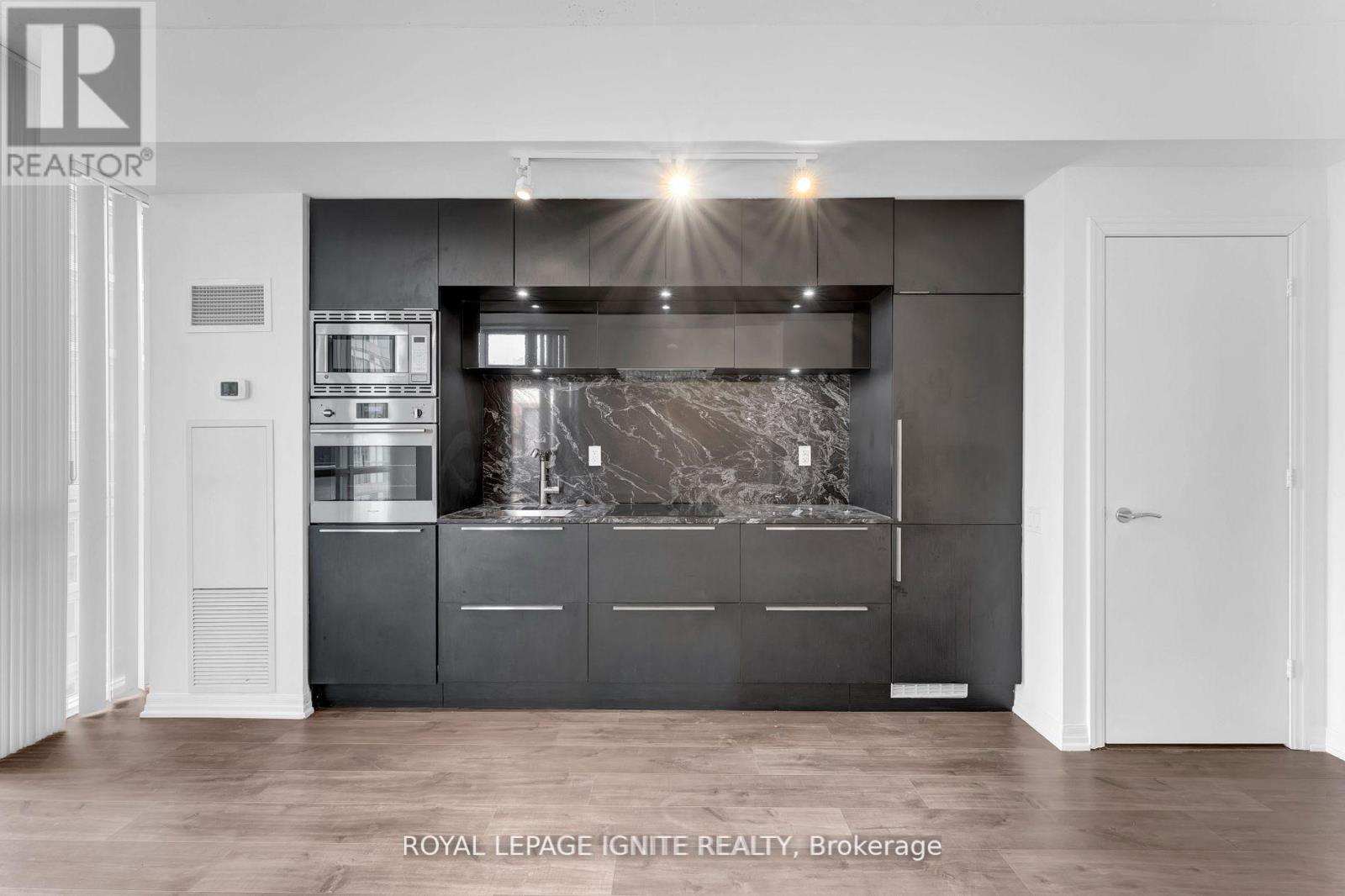 1314 - 88 Blue Jays Way, Toronto, Ontario  M5V 0L7 - Photo 27 - C12427578