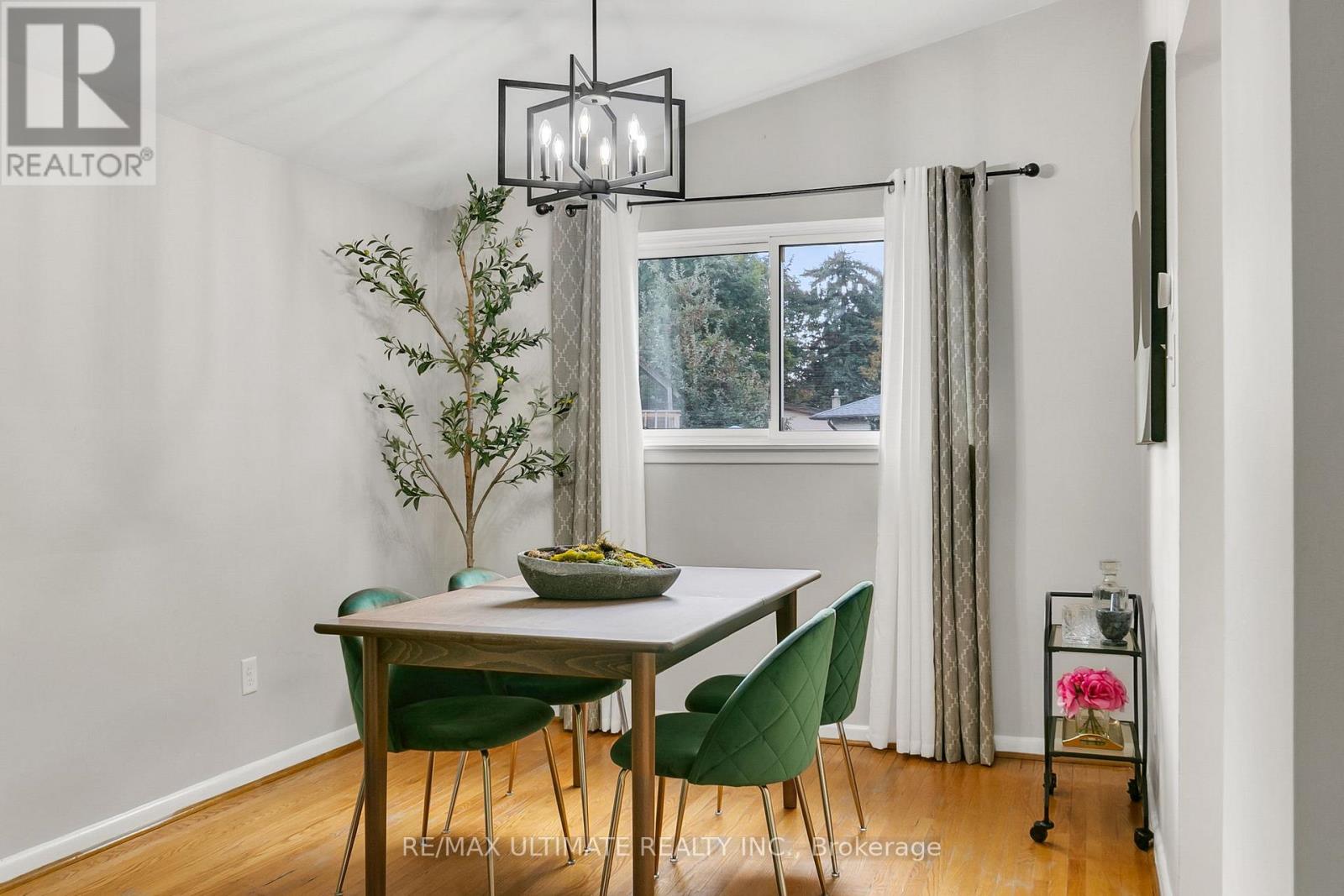 134 Verobeach Boulevard, Toronto, Ontario  M9M 1R1 - Photo 16 - W12425968