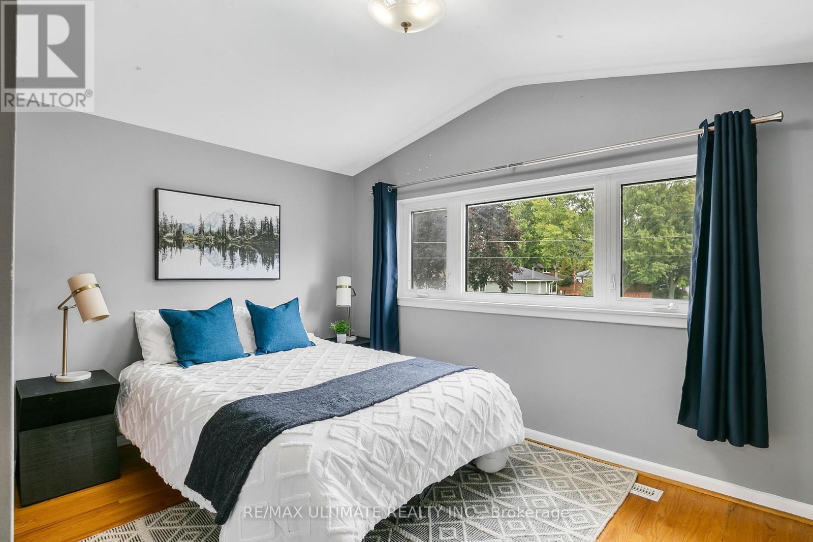 134 Verobeach Boulevard, Toronto, Ontario  M9M 1R1 - Photo 26 - W12425968