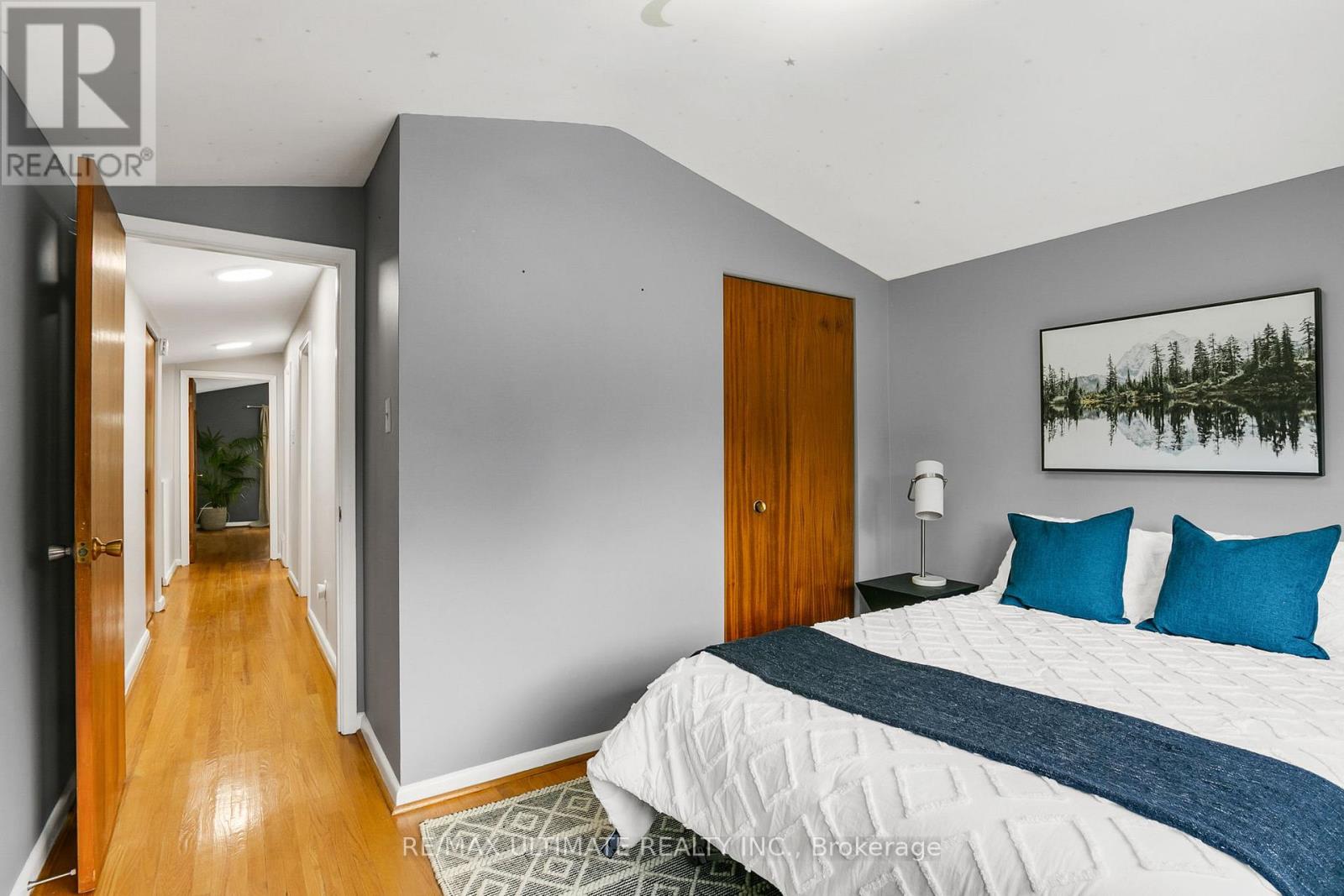 134 Verobeach Boulevard, Toronto, Ontario  M9M 1R1 - Photo 27 - W12425968