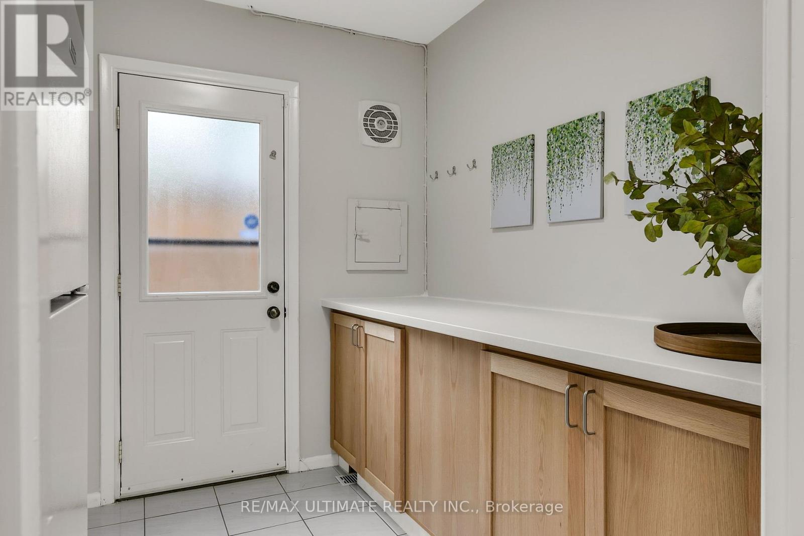 134 Verobeach Boulevard, Toronto, Ontario  M9M 1R1 - Photo 33 - W12425968