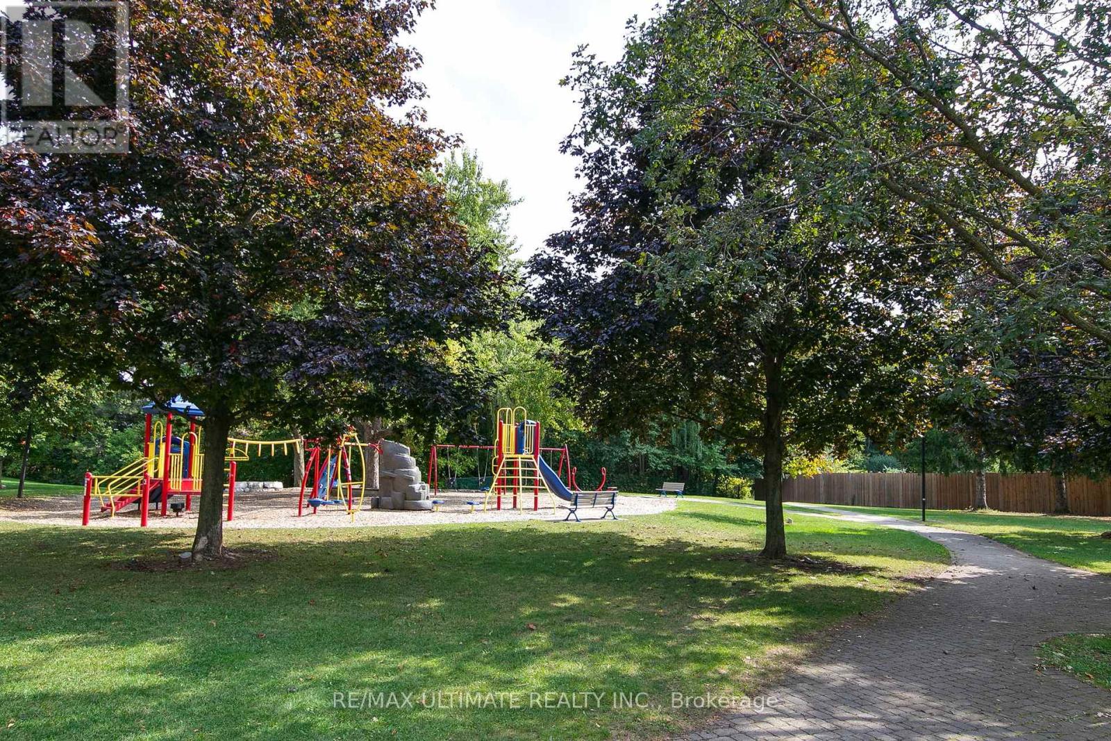 134 Verobeach Boulevard, Toronto, Ontario  M9M 1R1 - Photo 46 - W12425968