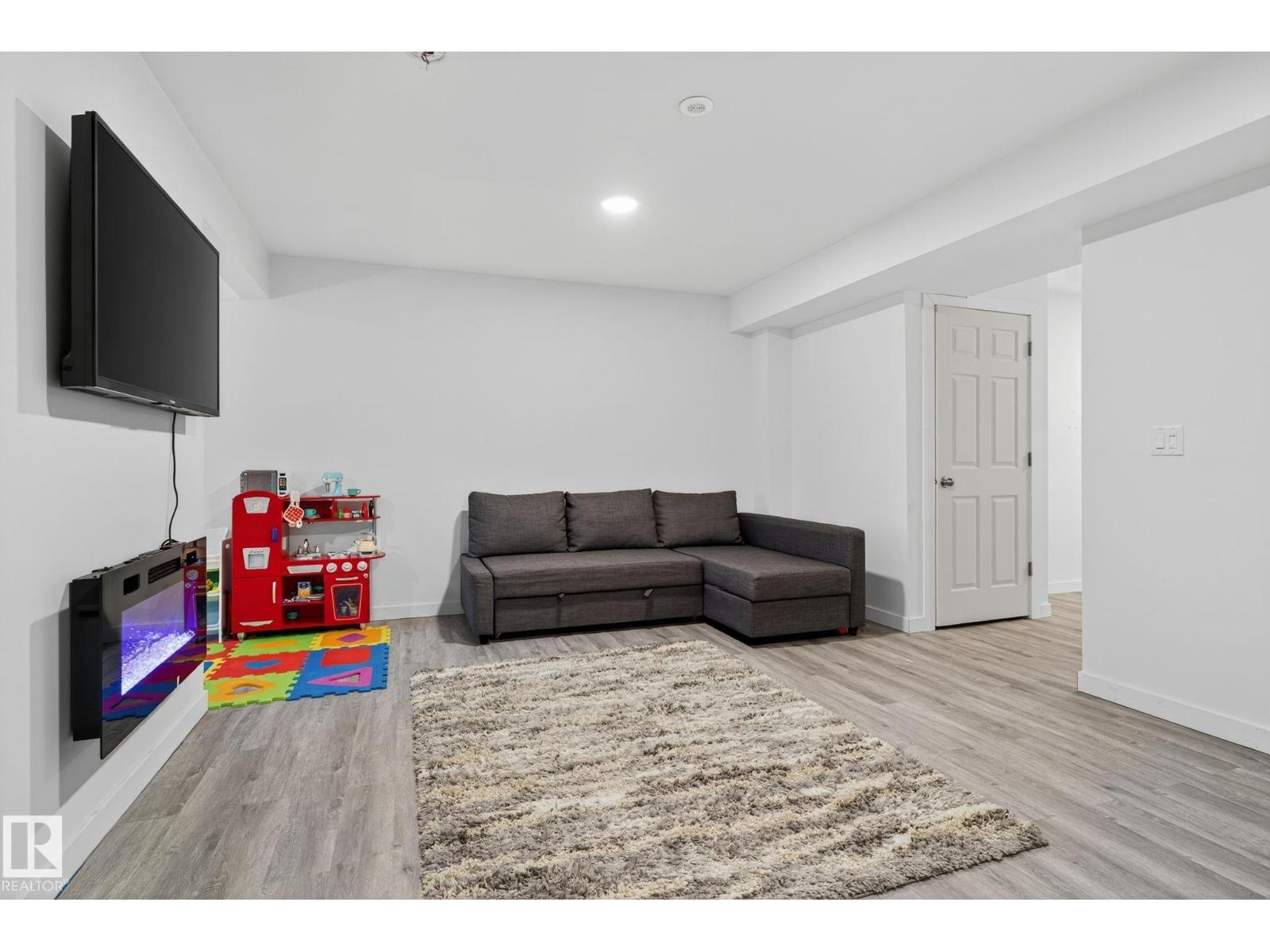 1825 25a St Nw, Edmonton, Alberta  T6T 2H7 - Photo 46 - E4459548