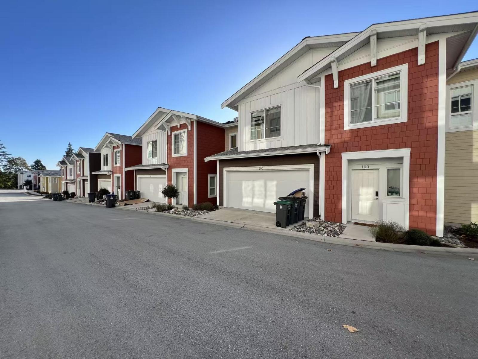 99 16561 17A AVENUE, Surrey, British Columbia