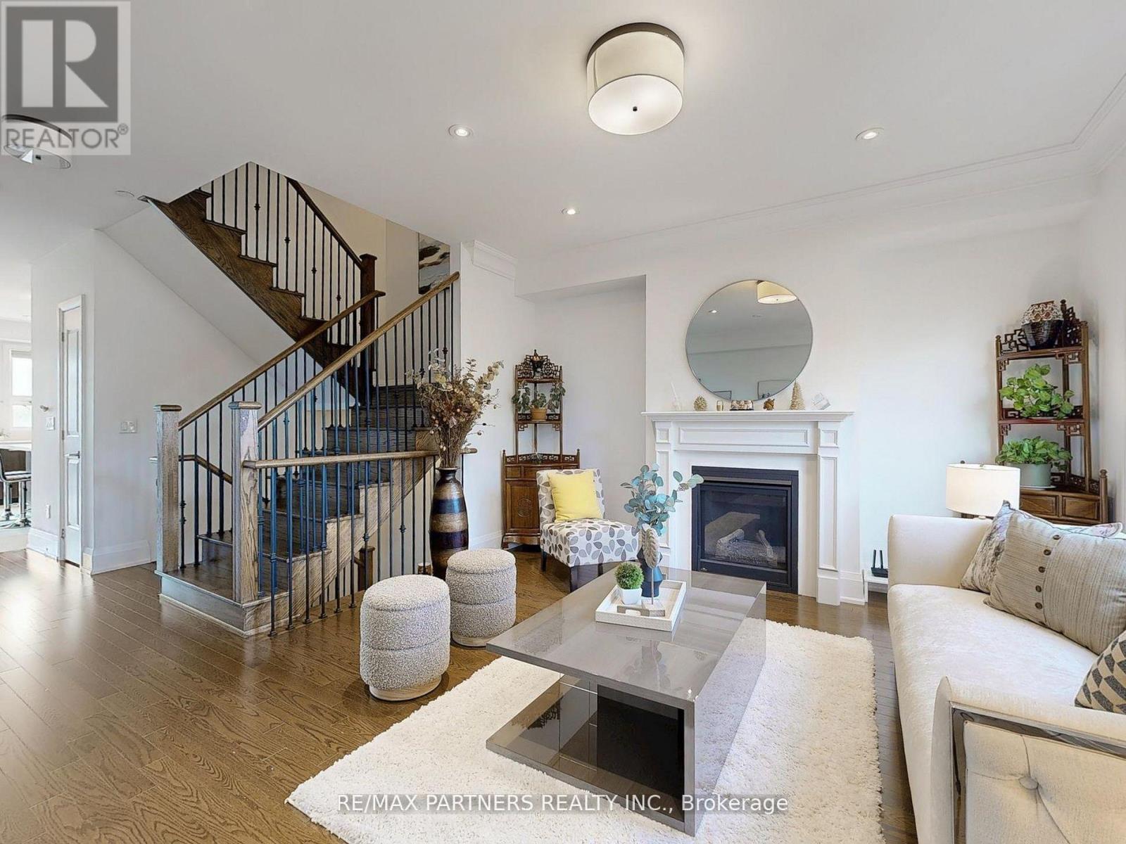 4006 Highway 7 E, Markham, Ontario  L3K 5R8 - Photo 11 - N12427572