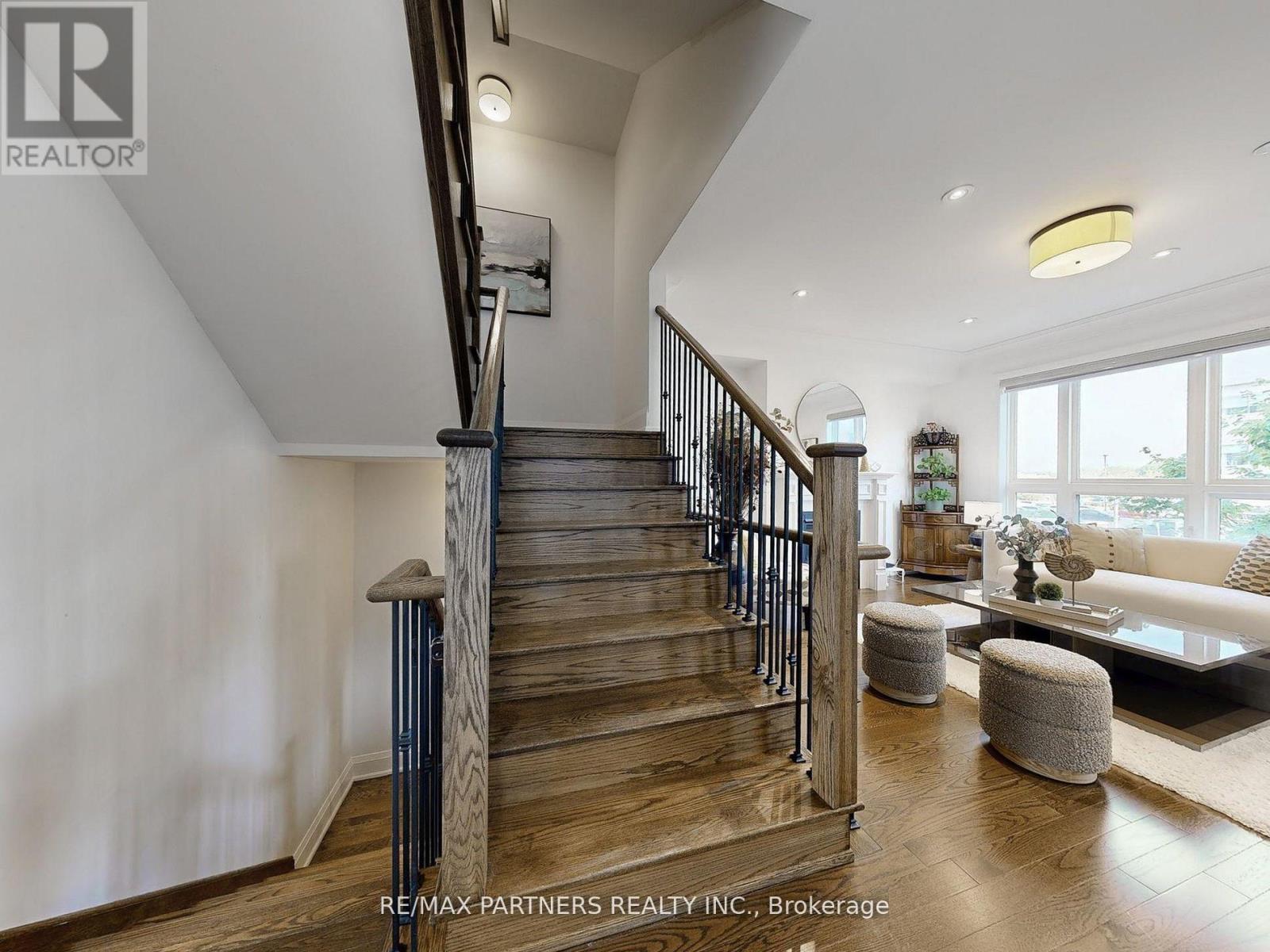 4006 Highway 7 E, Markham, Ontario  L3K 5R8 - Photo 17 - N12427572