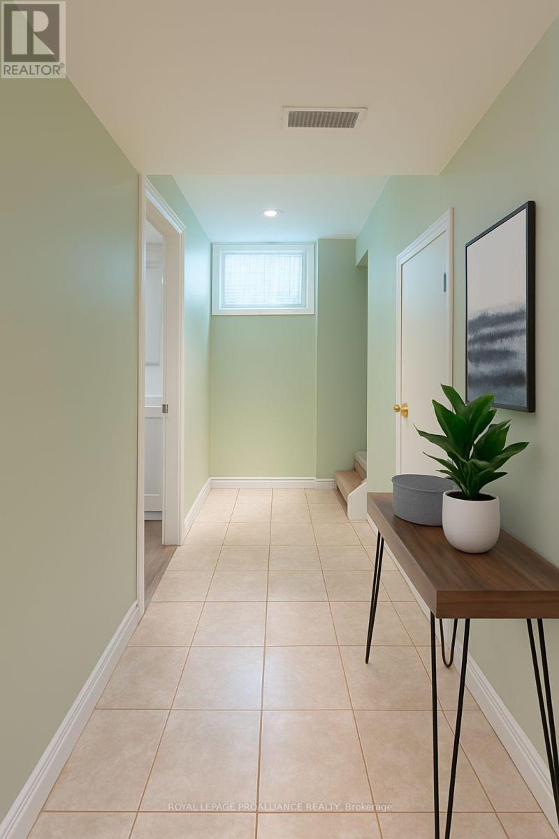 427 Victoria Street, Cobourg, Ontario  K9A 3H1 - Photo 13 - X12427602