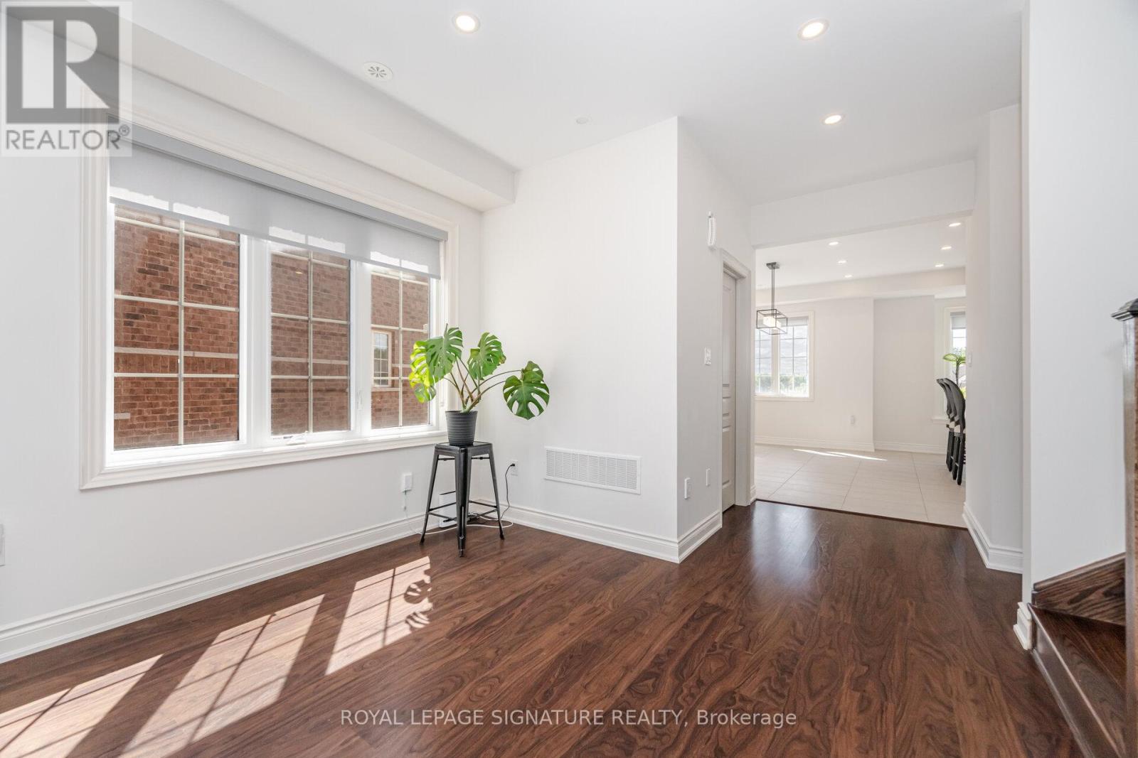 99 Burke Street, Hamilton, Ontario  L8B 0T8 - Photo 10 - X12394076