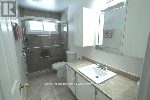 35 Laroche Crescent, Petawawa, Ontario  K8H 3B6 - Photo 12 - X12427598