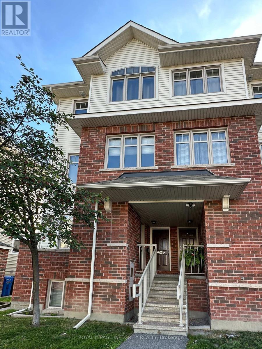 6 - 251 Keltie Private, Ottawa, Ontario  K2J 0A2 - Photo 2 - X12427595