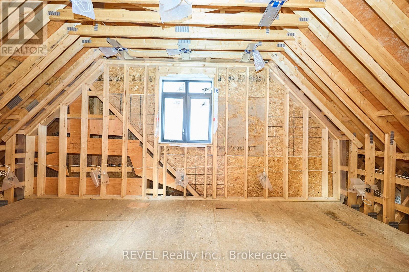 62 Bergenstein Crescent, Pelham, Ontario  L2B 5N5 - Photo 29 - X12427607