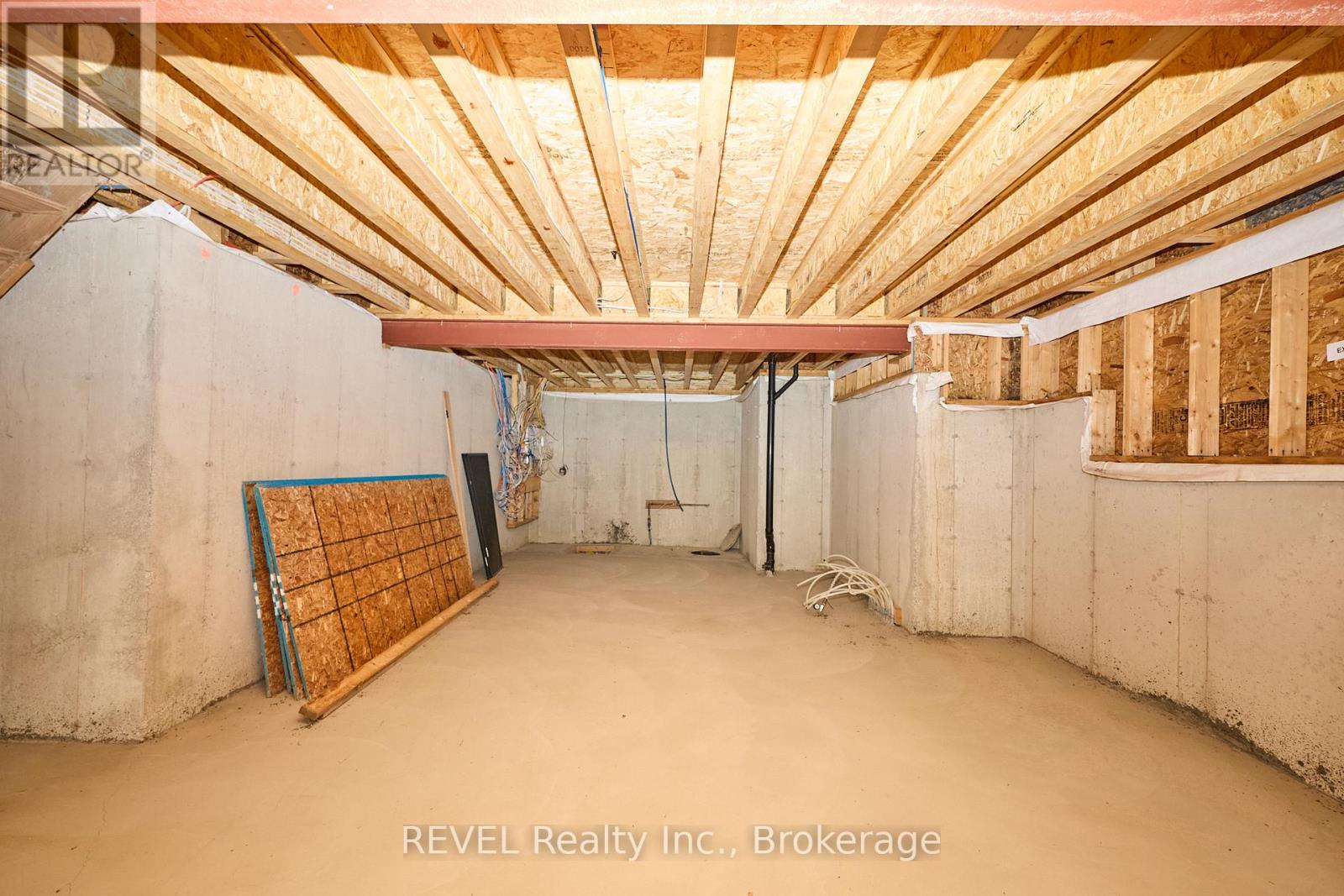 62 Bergenstein Crescent, Pelham, Ontario  L2B 5N5 - Photo 35 - X12427607