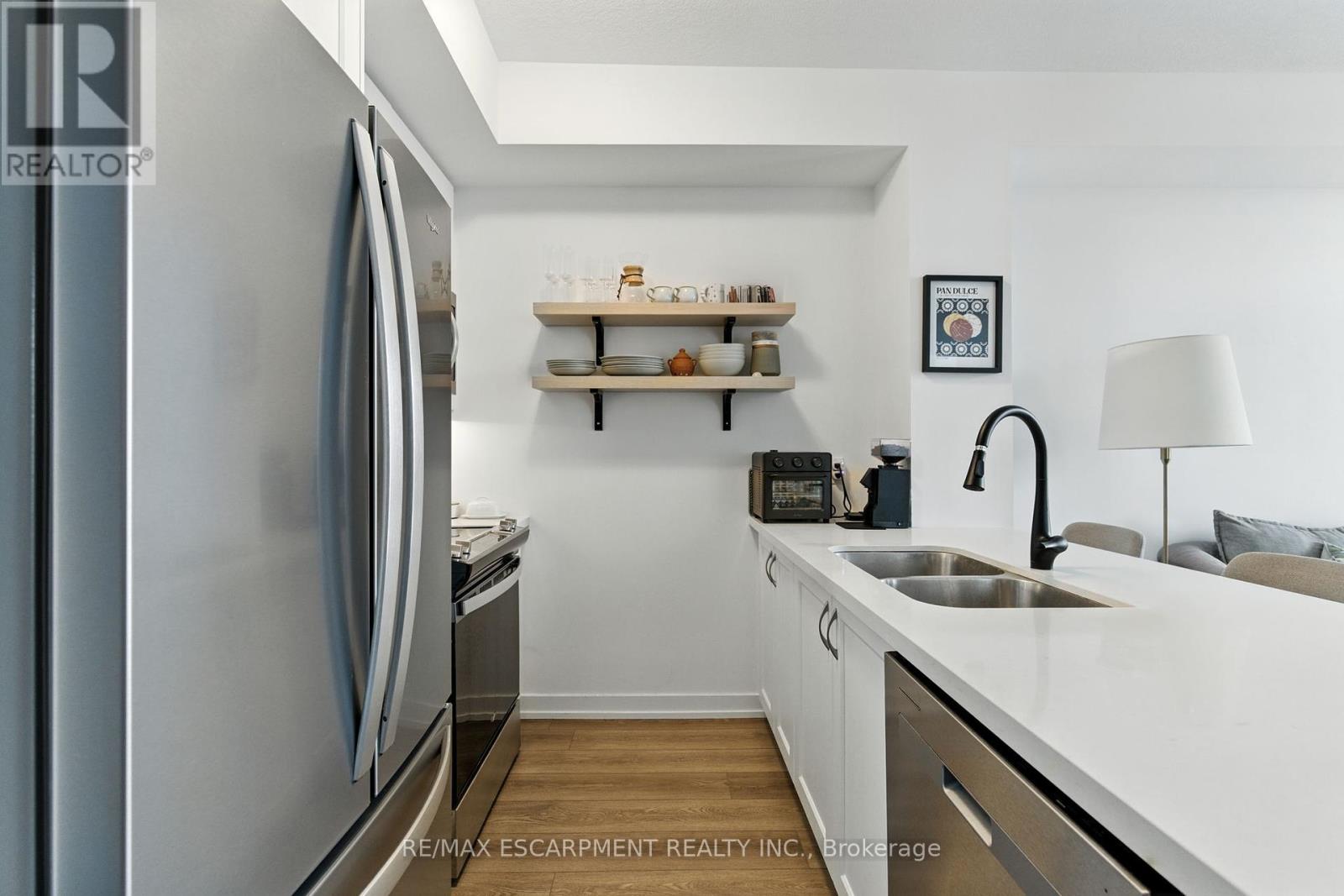 313 - 460 Dundas Street E, Hamilton, Ontario  L8B 2A5 - Photo 11 - X12427577