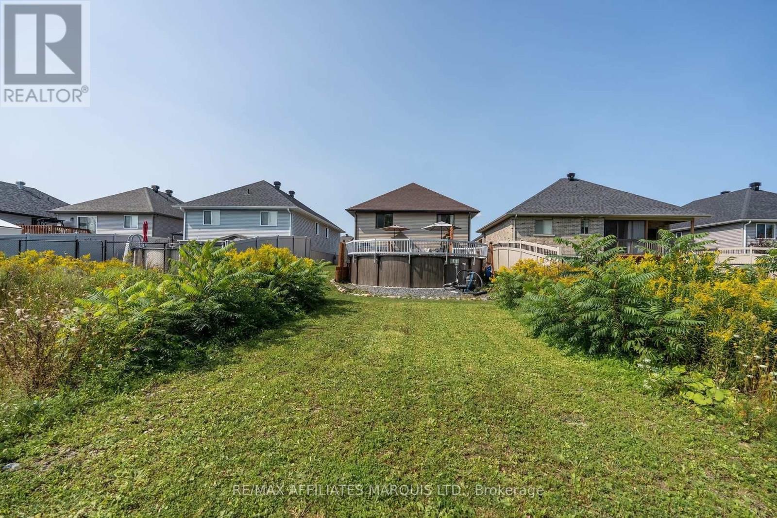 46 Mercier Avenue, Cornwall, Ontario  K6K 0B8 - Photo 35 - X12405773