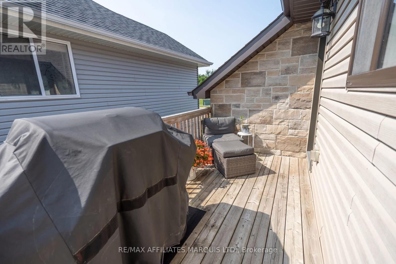 46 Mercier Avenue, Cornwall, Ontario  K6K 0B8 - Photo 36 - X12405773