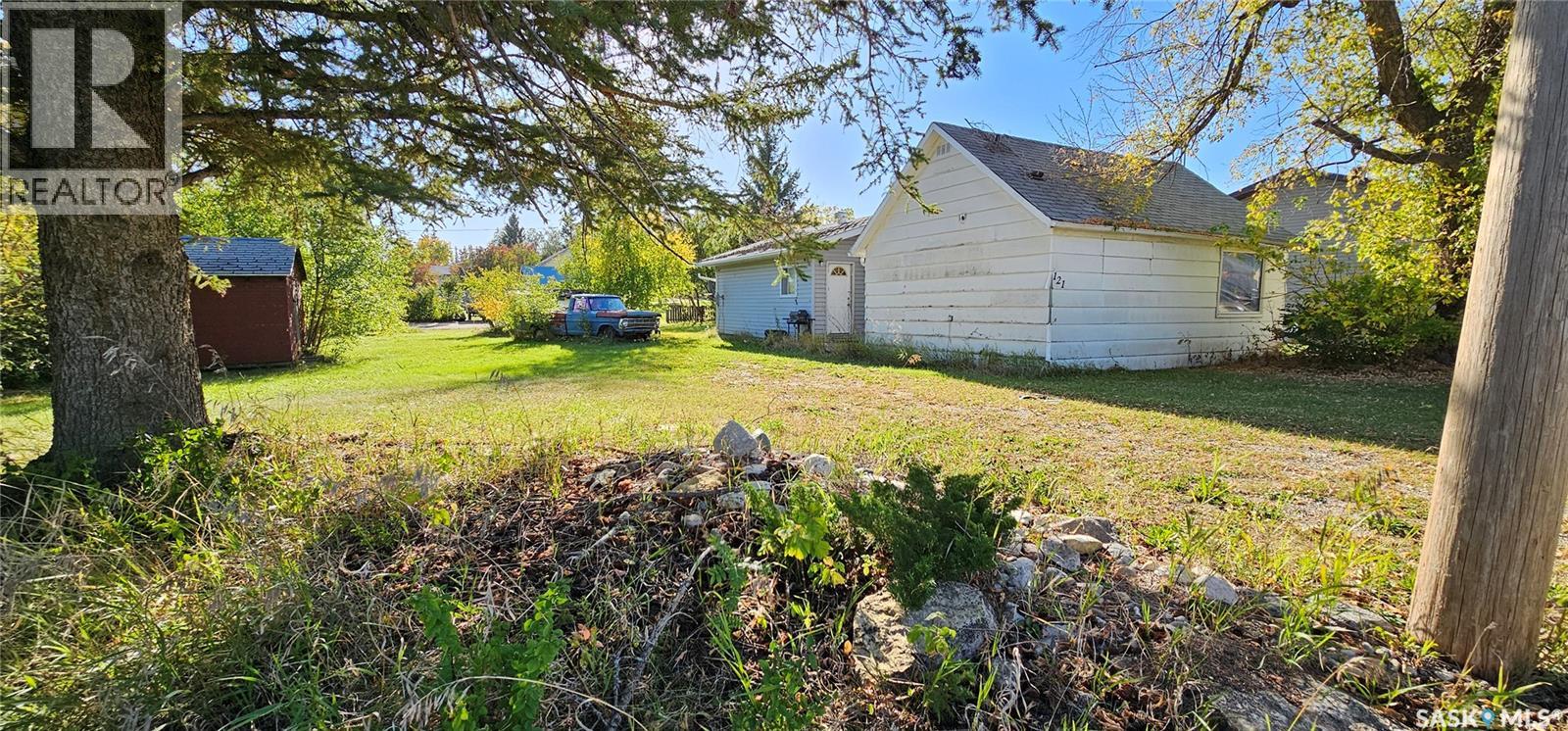 121 4th AVENUE E, Kelvington, Saskatchewan