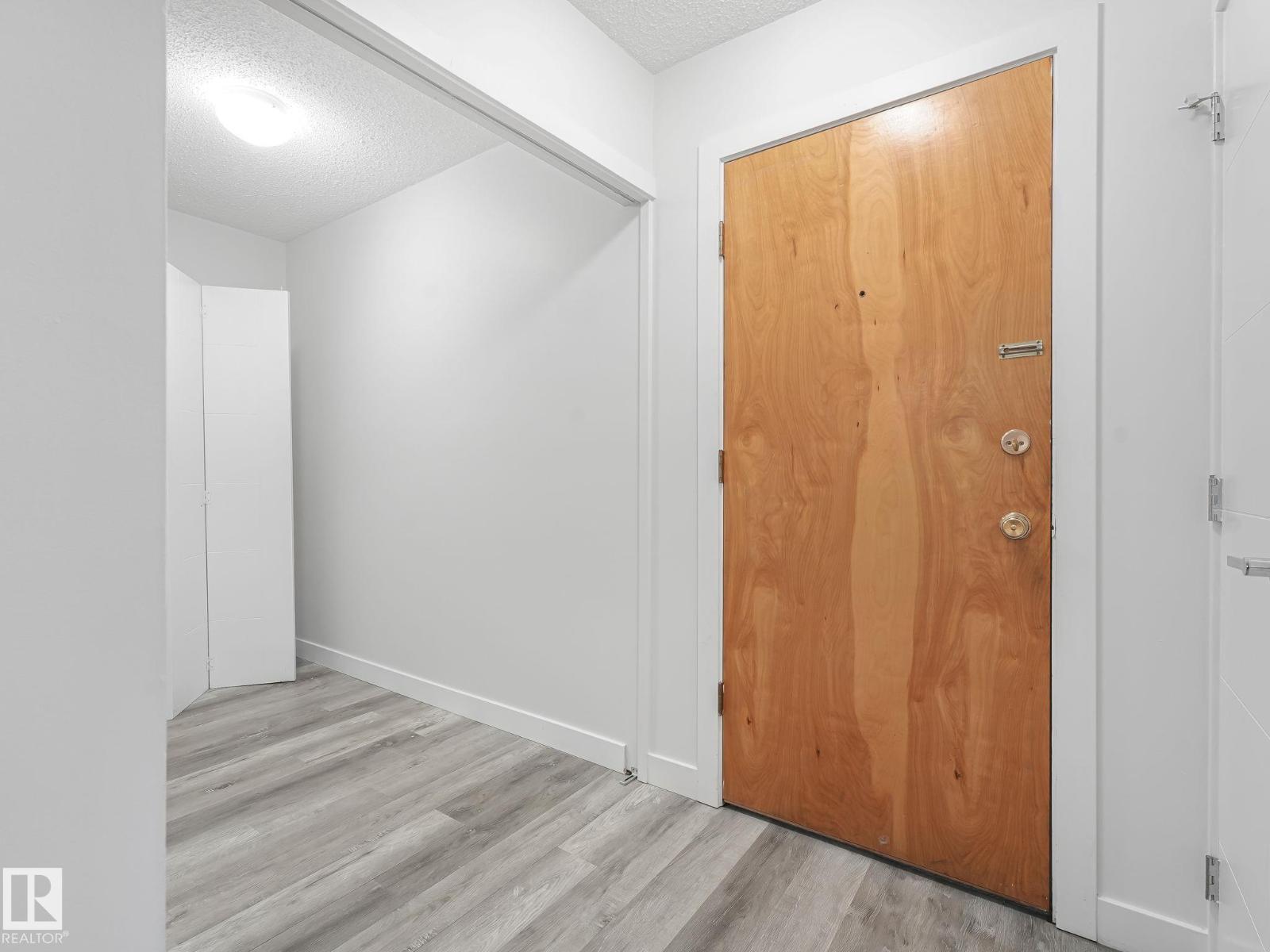#303 10528 29 Av Nw, Edmonton, Alberta  T6J 4J2 - Photo 3 - E4449009