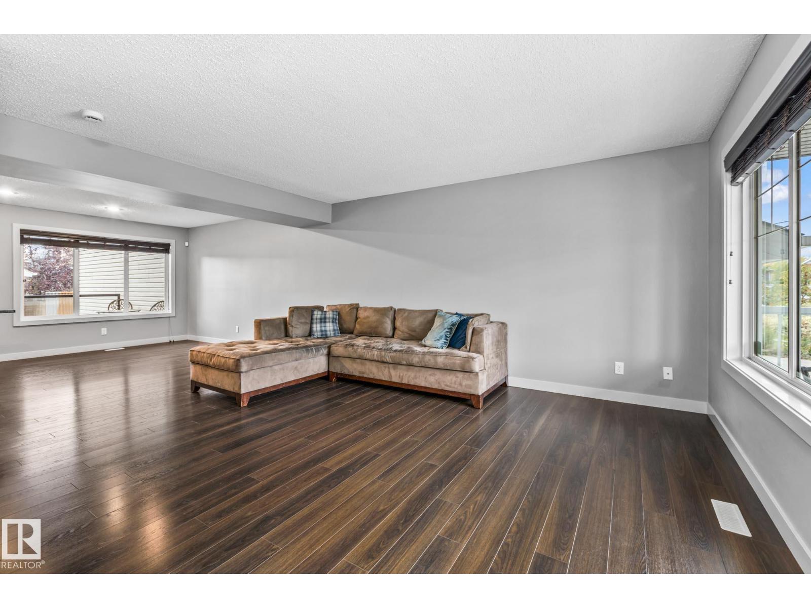 2390 Sparrow Cr Nw, Edmonton, Alberta  T5S 0G6 - Photo 5 - E4459545