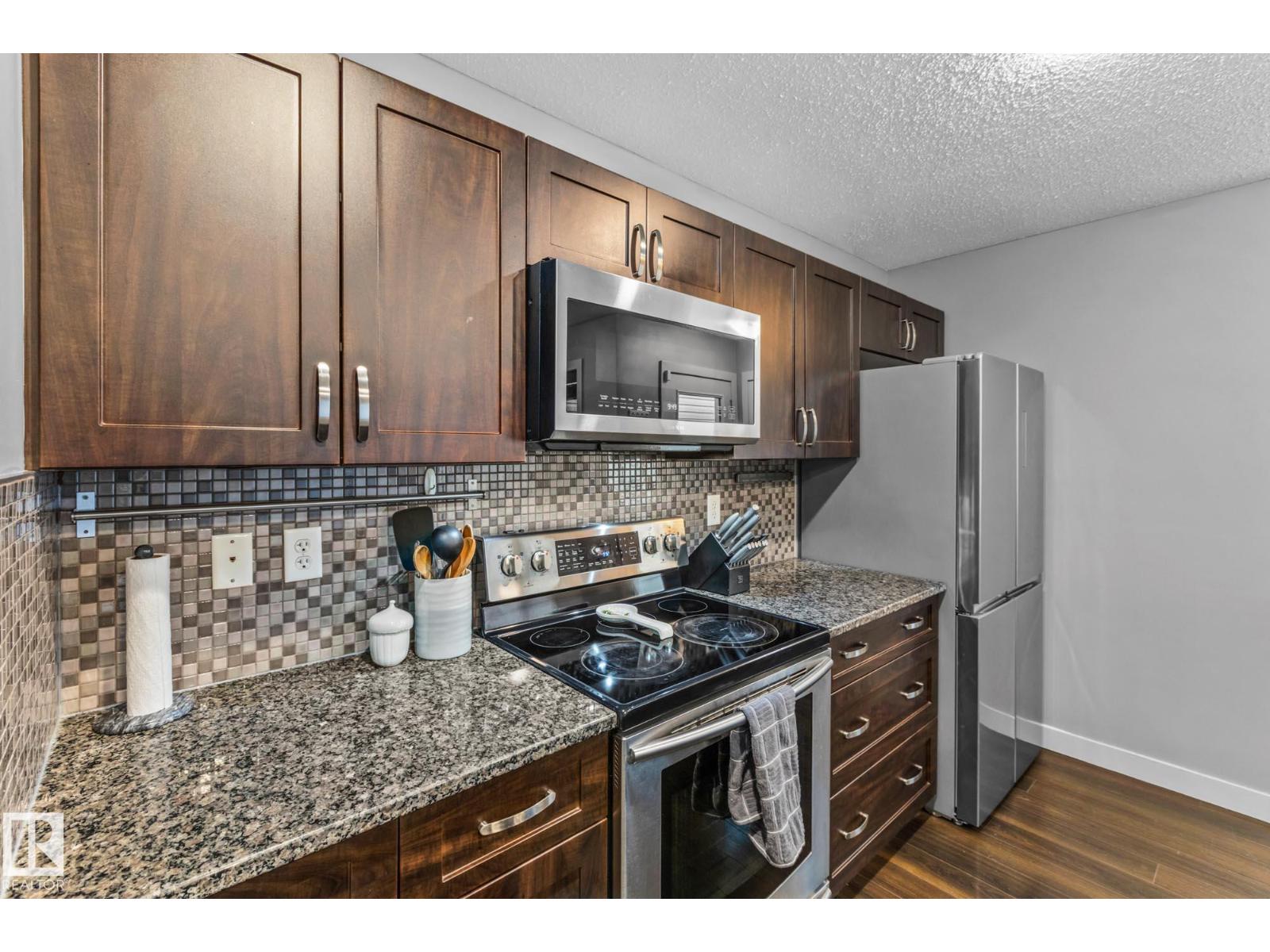 2390 Sparrow Cr Nw, Edmonton, Alberta  T5S 0G6 - Photo 13 - E4459545