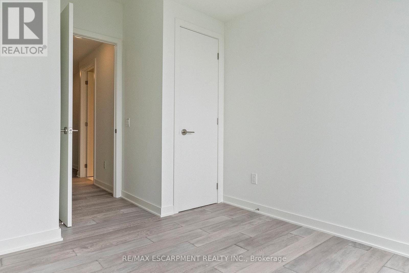 2113 - 11 Yorkville Avenue, Toronto, Ontario  M4W 1L2 - Photo 21 - C12427628