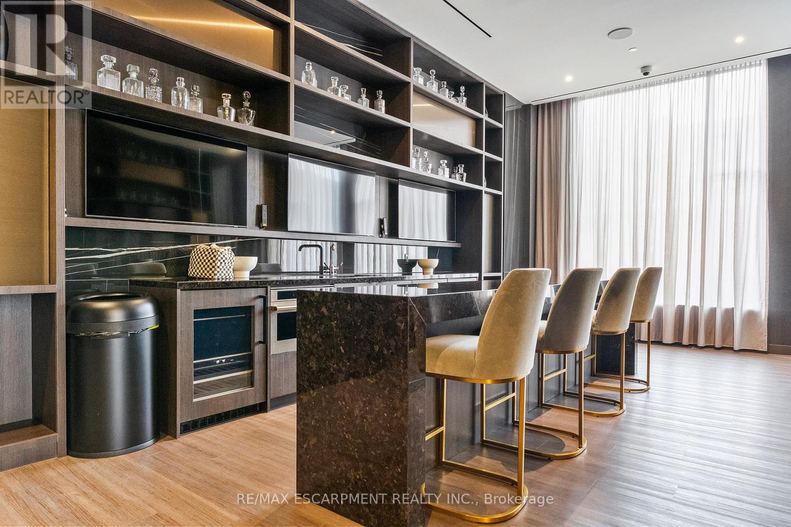 2113 - 11 Yorkville Avenue, Toronto, Ontario  M4W 1L2 - Photo 32 - C12427628