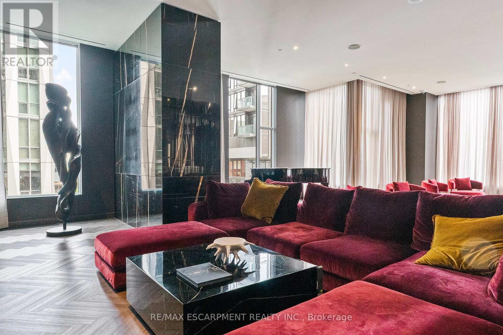 2113 - 11 Yorkville Avenue, Toronto, Ontario  M4W 1L2 - Photo 39 - C12427628