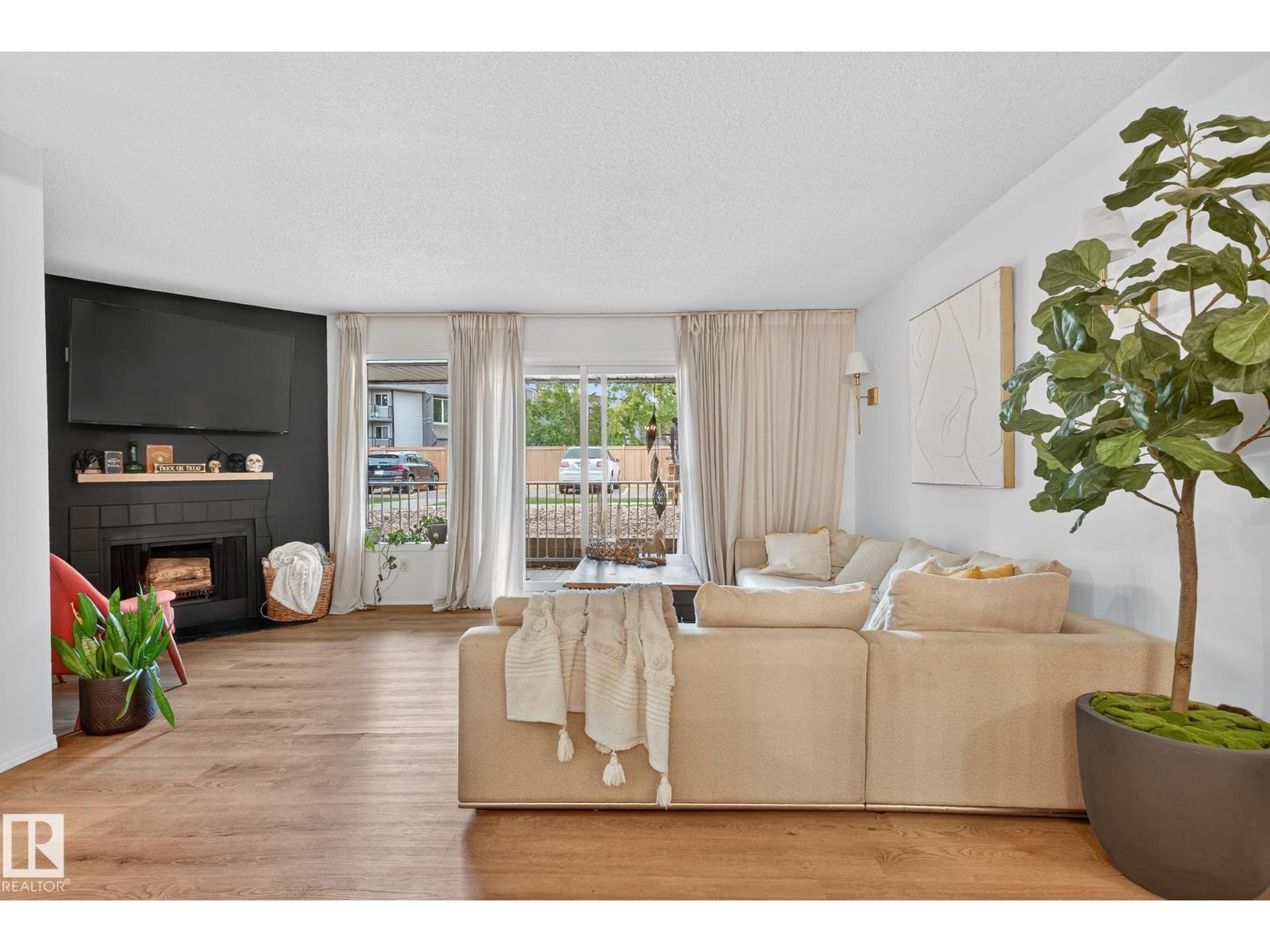 #333 10404 24 AV NW, Edmonton, Alberta