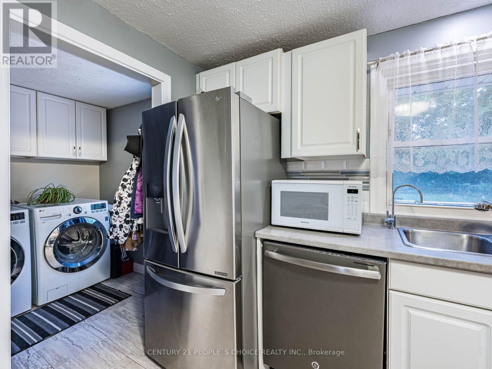 120 Queen Street, Essa, Ontario  L0M 1B0 - Photo 16 - N12427629