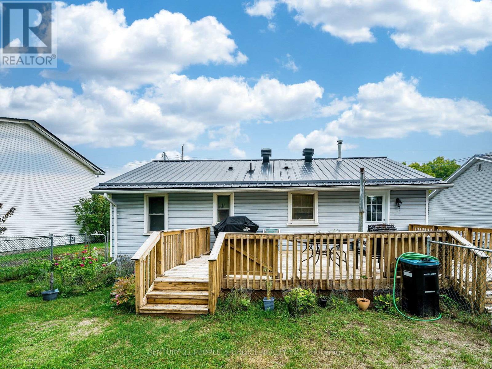 120 Queen Street, Essa, Ontario  L0M 1B0 - Photo 30 - N12427629