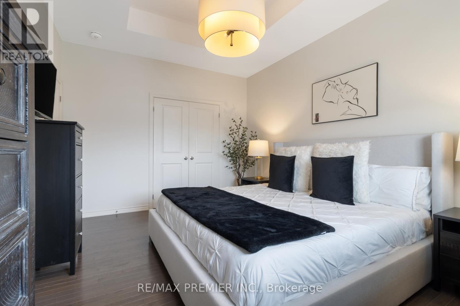 28 Holyrood Crescent, Vaughan, Ontario  L4H 5G2 - Photo 22 - N12427636