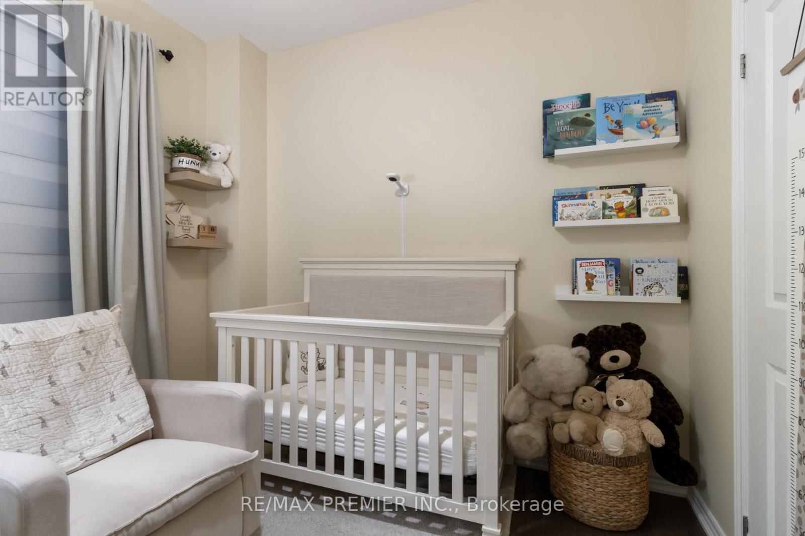28 Holyrood Crescent, Vaughan, Ontario  L4H 5G2 - Photo 26 - N12427636