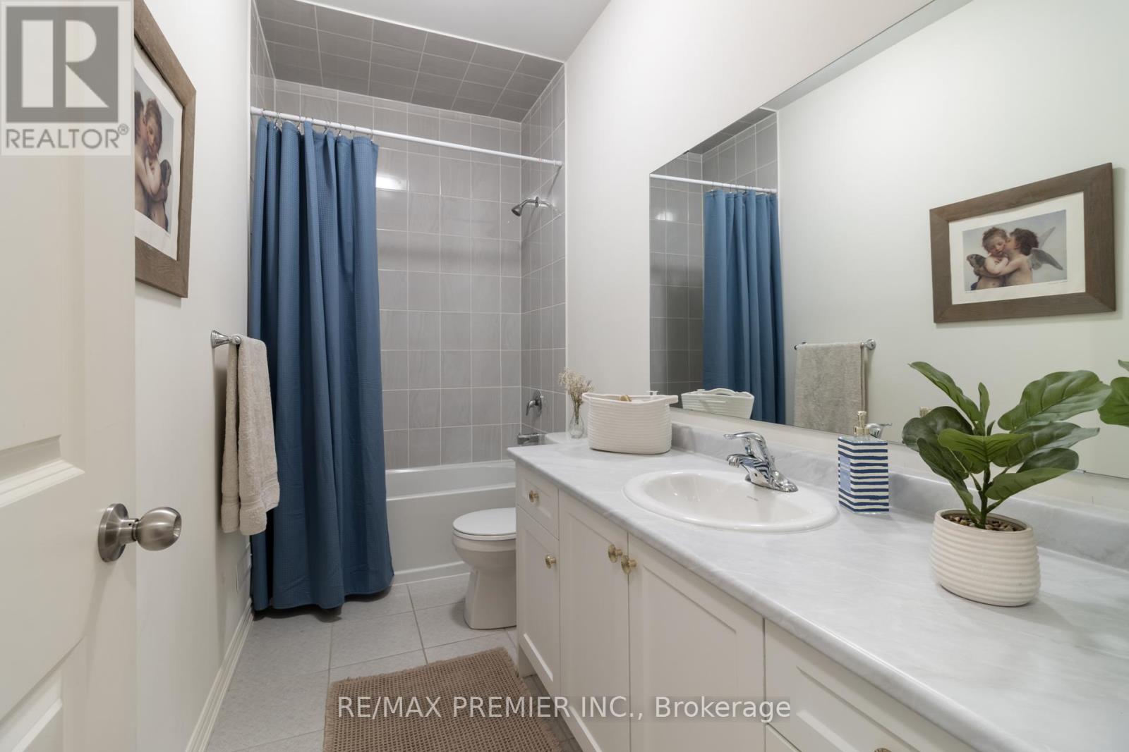 28 Holyrood Crescent, Vaughan, Ontario  L4H 5G2 - Photo 29 - N12427636