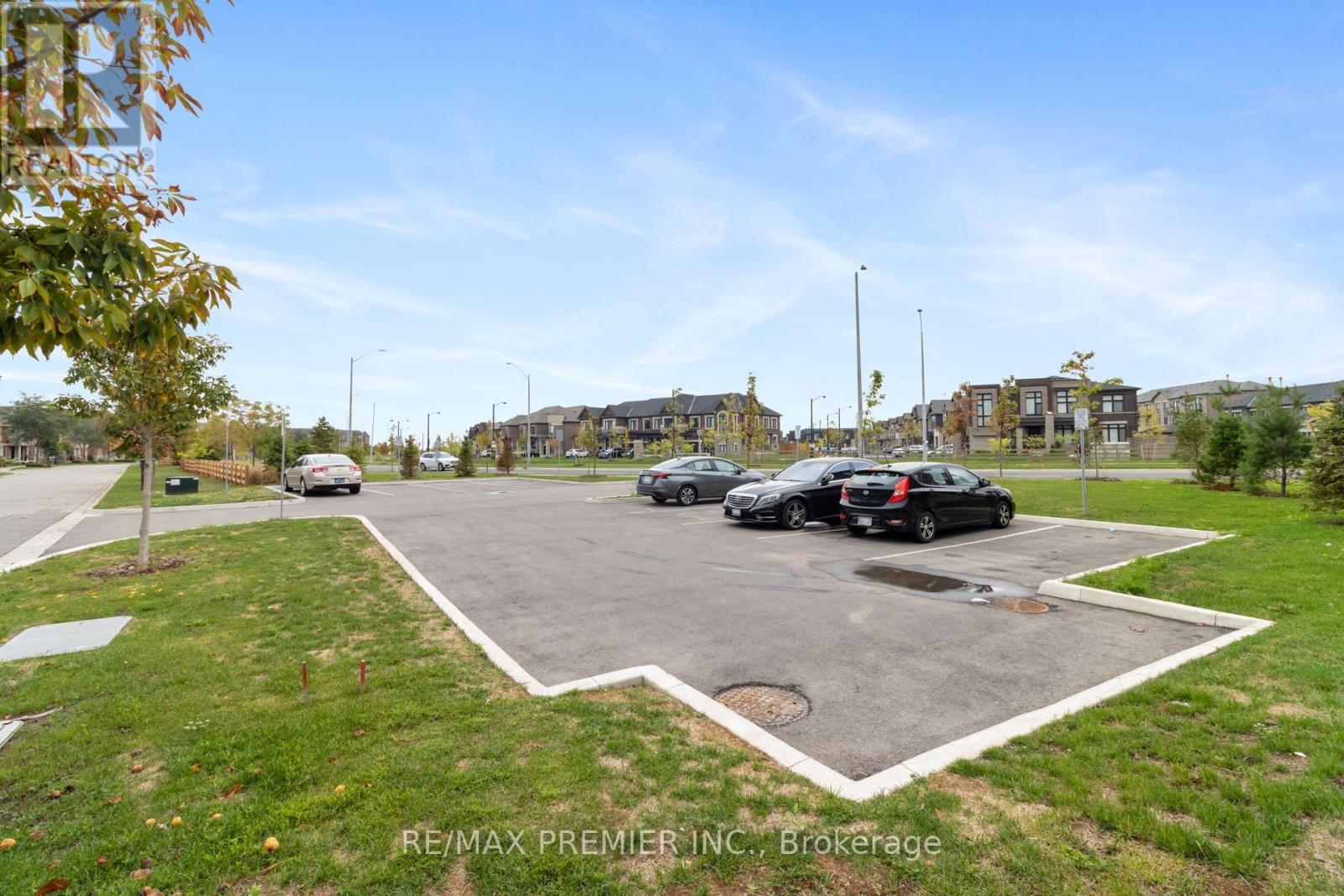 28 Holyrood Crescent, Vaughan, Ontario  L4H 5G2 - Photo 39 - N12427636