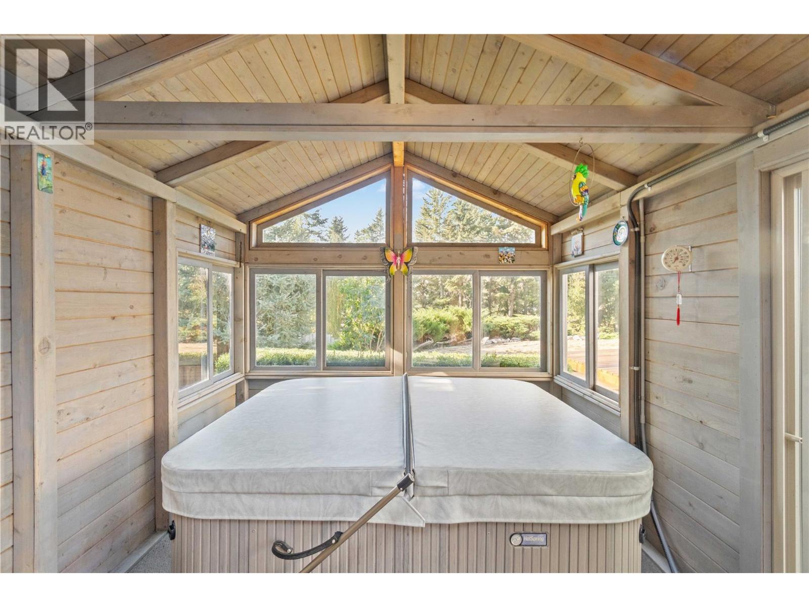 760 Mobley Road, Tappen, British Columbia  V0E 2X1 - Photo 39 - 10363807