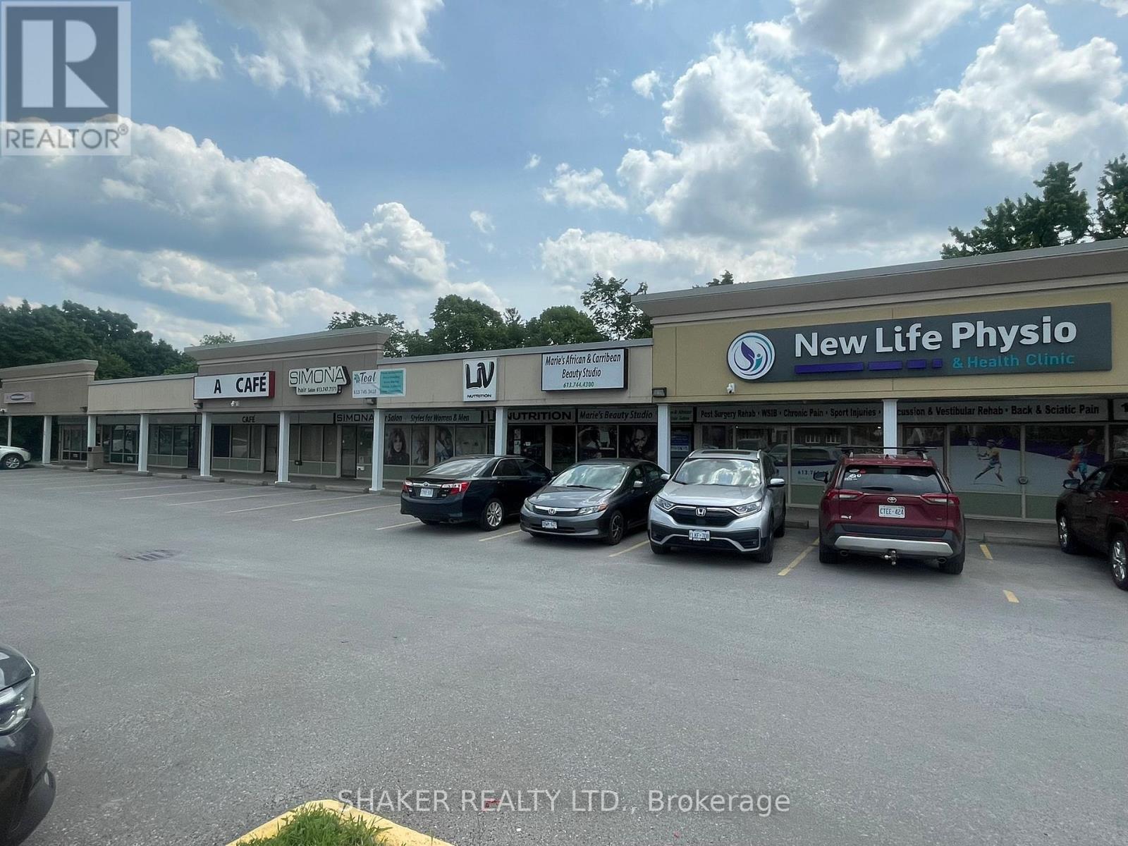 1754 Montreal Road, Ottawa, Ontario  K1J 6N3 - Photo 2 - X12427647